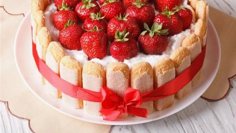 charlotte aux fraises