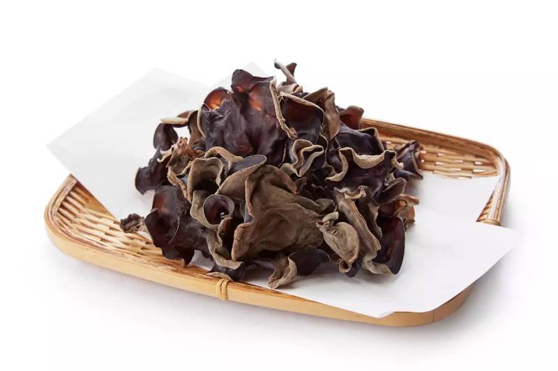 champignons noirs