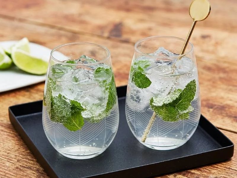 Mojito Maison : La Recette Traditionnelle Cubaine et ses Variantes