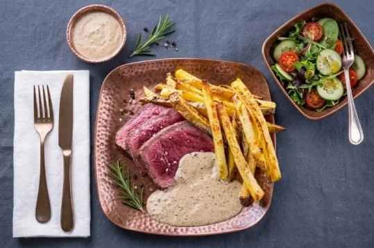 Bœuf grillé au Bleu d'Auvergne et pommes de terre fondantes