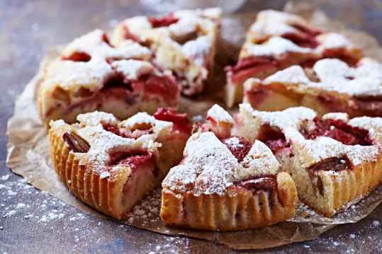 Gâteau pomme-rhubarbe