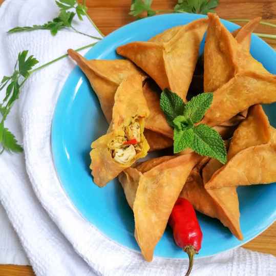 Samoussas réunionnais au poulet (pâte maison)