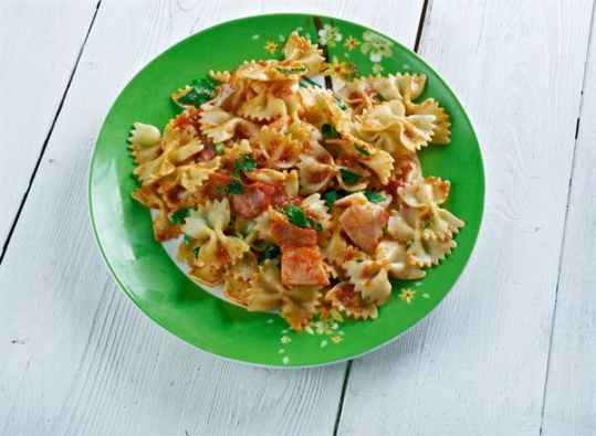 Farfalle à la sauce de poivrons