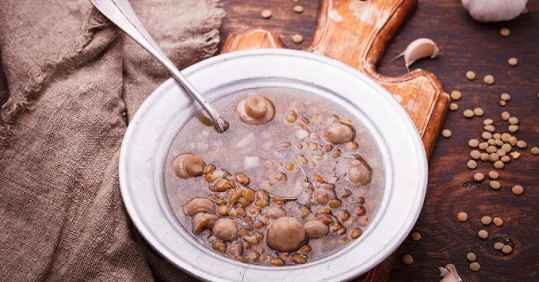 Ragoût de lentilles vertes et champignons