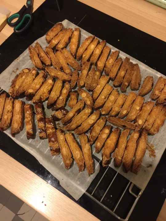 Cantucci (croquant) amandes,  curcuma et gingembre