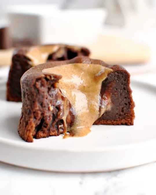 Mi-cuit chocolat, coeur coulant au praliné
