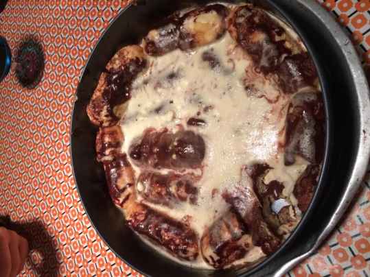Tiramisu sans café et avec boudoirs nappés de chocolat fondu