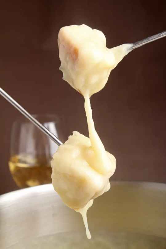 La fondue auvergnate aux cèpes