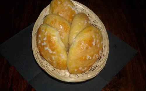 Briochettes et pain au lait au sucre