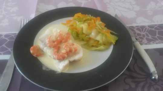 Lotte facile aux crevettes et à la crème