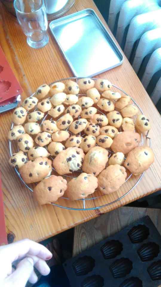 Madeleines moelleuses pépites de chocolat et écorces d'oranges
