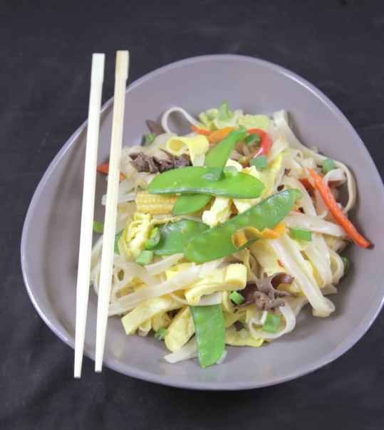 Nouilles chinoises sautées aux légumes