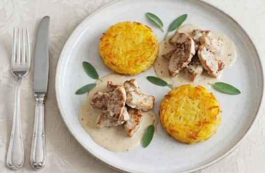 Röstis et veau à la sauce crémeuse