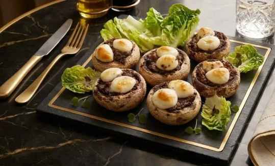 Champignons farcis, mozzarella et poitrine fumée