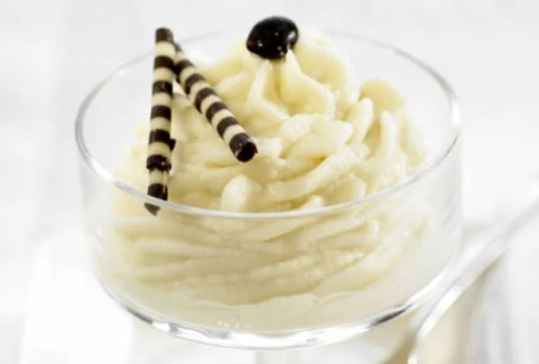 Mousse au chocolat blanc au kirsch