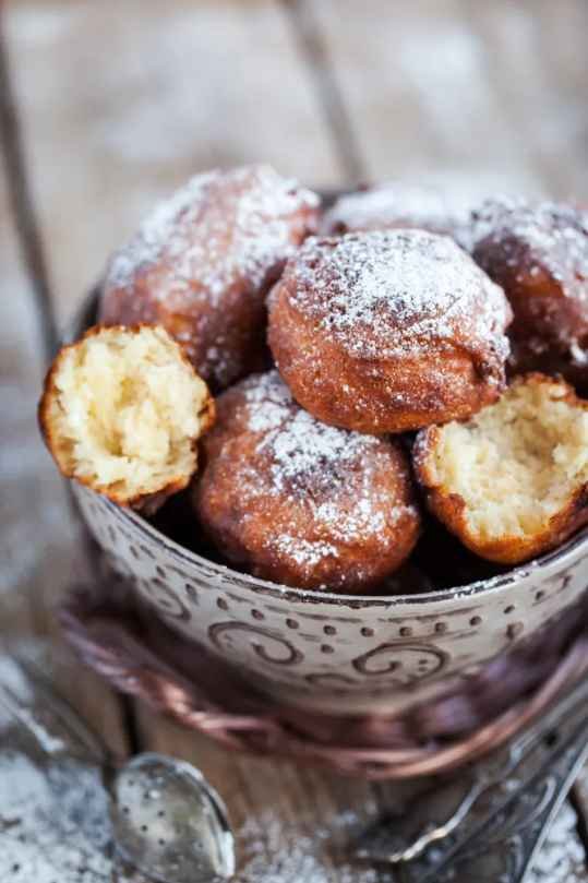Satellites de Lola (beignets au yaourt)