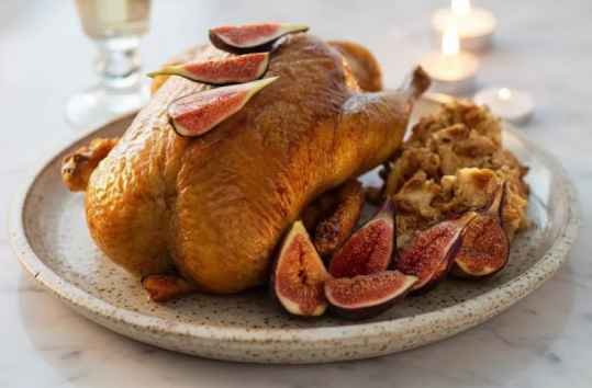 Oie rôtie aux figues fraîches et séchées