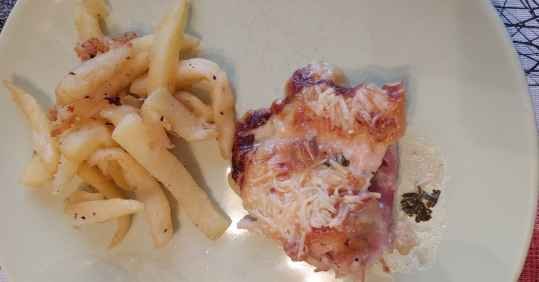 Escalopes de poulet gratinées à l'oignon
