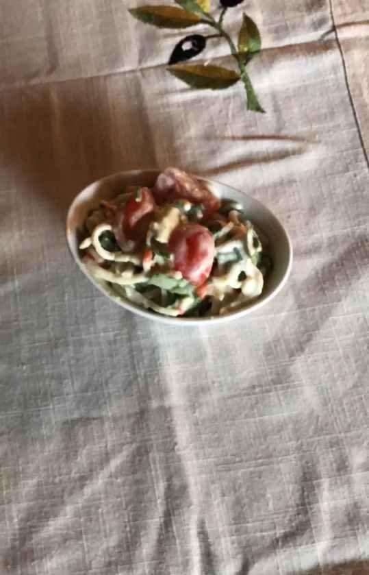 Tartare avocat surimi et tomates fraiches