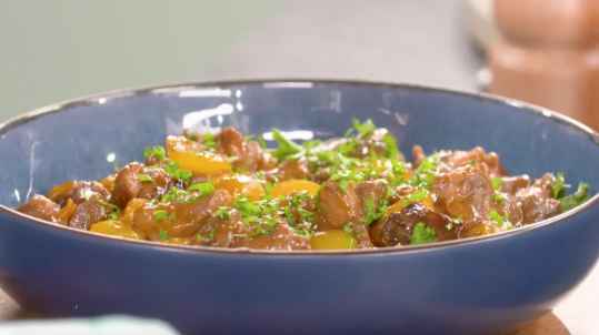 Sauté de porc aux mirabelles par Laurent Mariotte