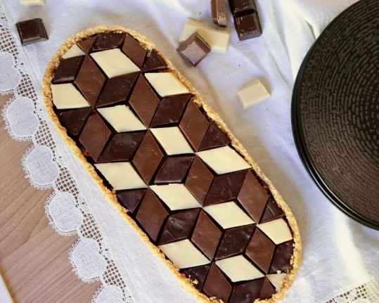 Tarte géométrique aux trois chocolats (sans four)