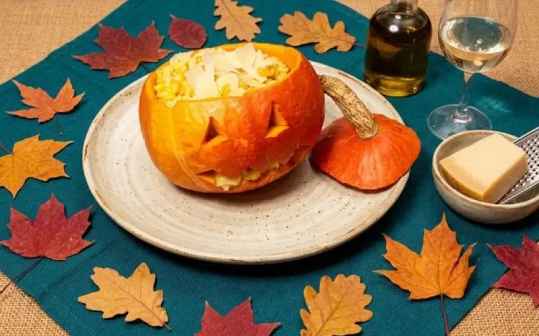 Potimarron d’Halloween farci d’un risotto crémeux