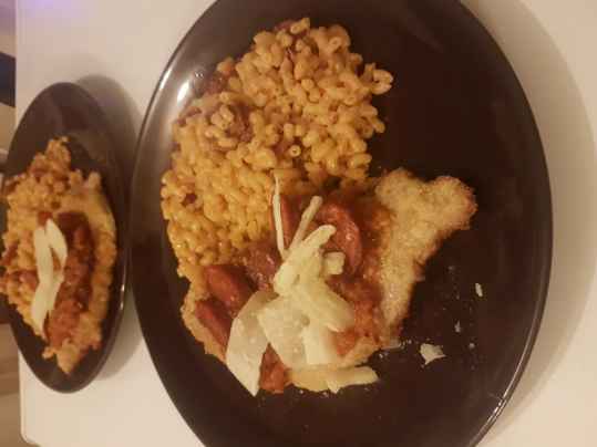 Risotto de pâtes au chorizo, escalope de veau milanaise