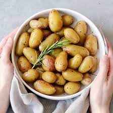 Pommes de terre grenaille au four