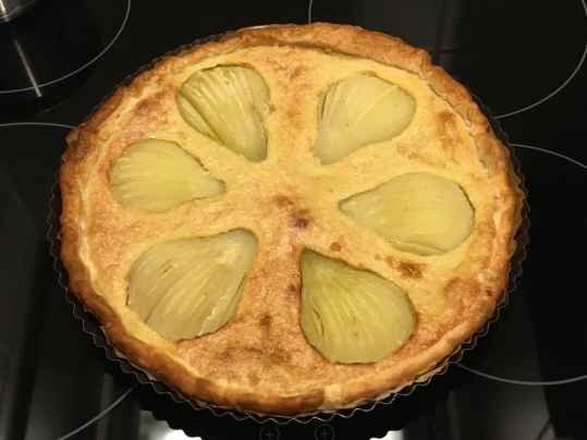 Tarte aux poires et amandes parfumée
