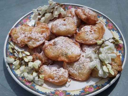 Beignets de fleurs d'acacia