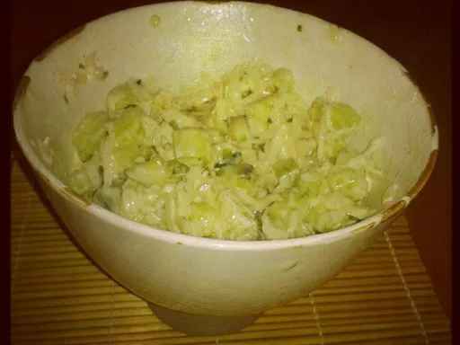Salade de concombre et radis noir râpé