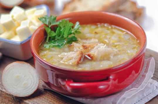 Soupe aux oignons