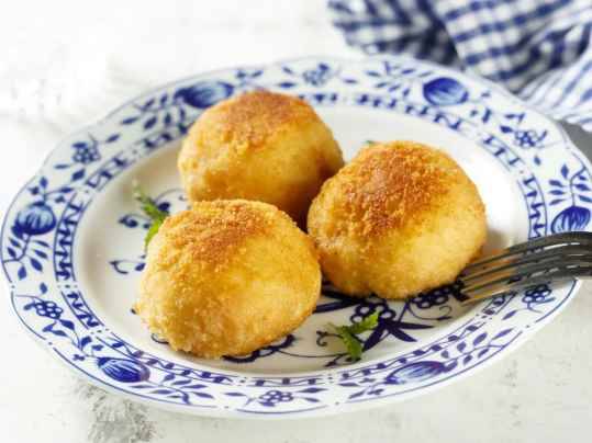 Knödels farcis aux prunes (quenelles aux quetsches)