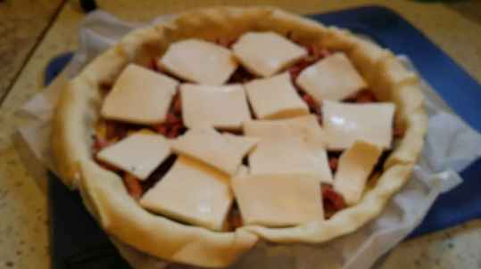 Tarte oignons, lardons, raclette
