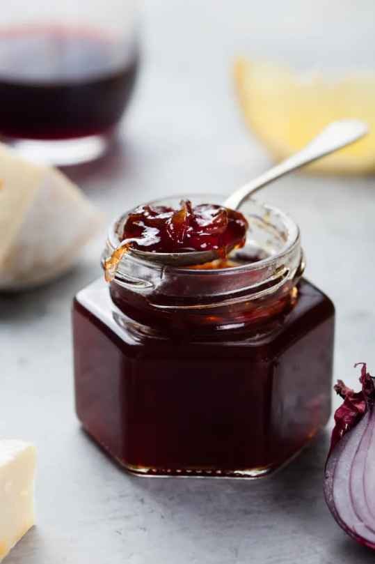 Confit d'oignons rouges