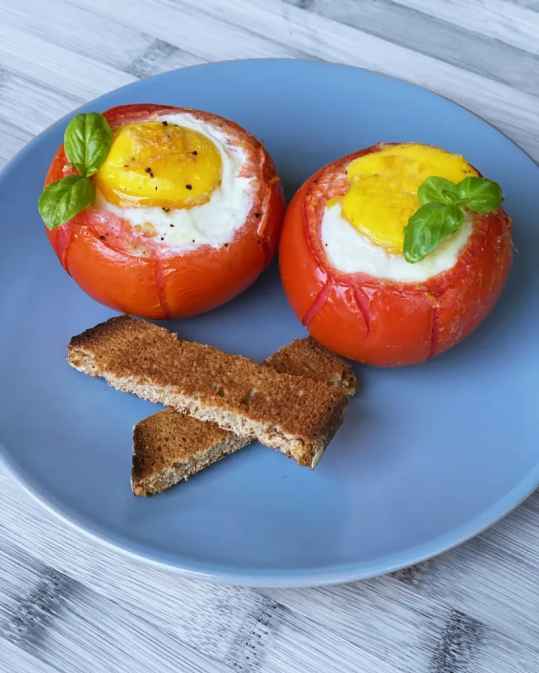 L’œuf cocotte en tomate de Frédéric