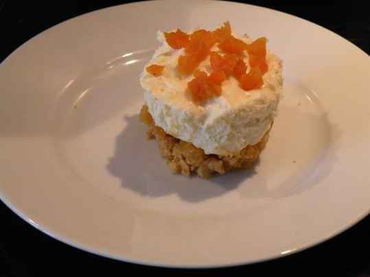 Gâteau au chocolat blanc et aux abricots secs