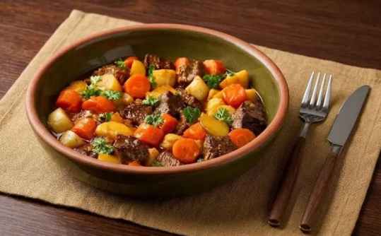 Carbonnade de bœuf aux légumes racines