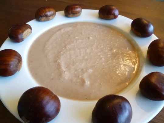 Soupe aux chataignes et aux lardons