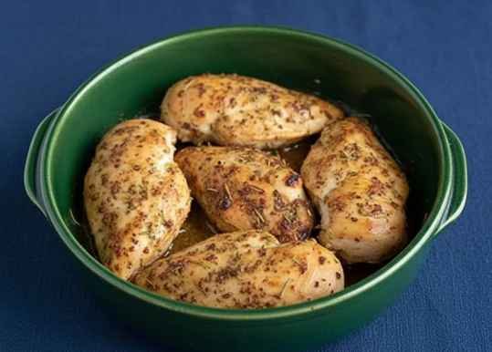 Blancs de poulet au miel et moutarde : recette rapide pour le dîner