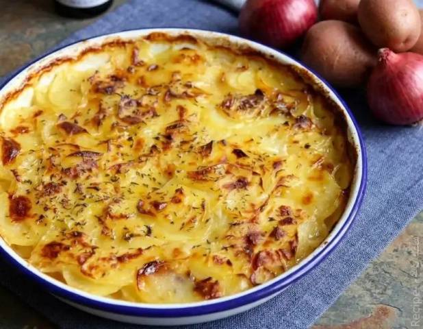 Pommes boulangères fondantes et dorées