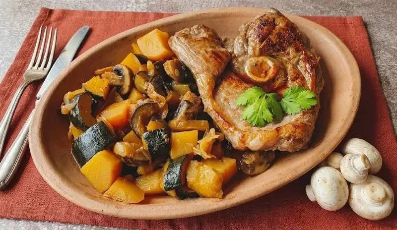 Tajine d’agneau aux champignons et pommes de terre fondantes