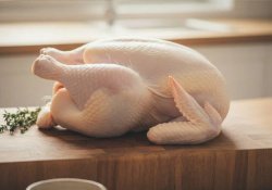 Comment Bien Préparer une Volaille : Méthode Complète pour Noël