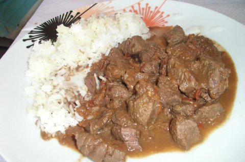 Civet de cerf au vin blanc