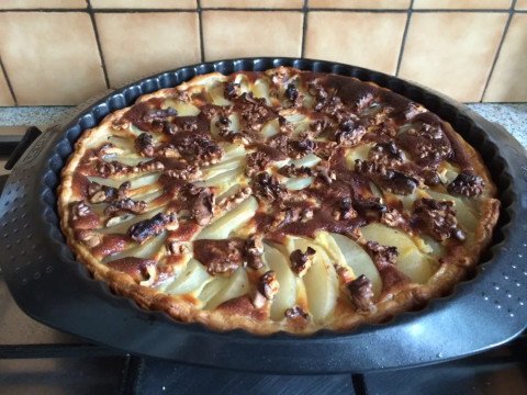 Tarte aux poires et aux noix
