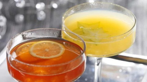 Tropical cocktail et bourbon frappé