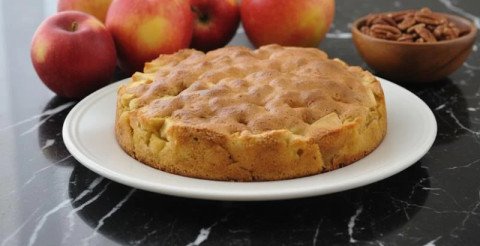 Gâteau pommes et noix de macadamia