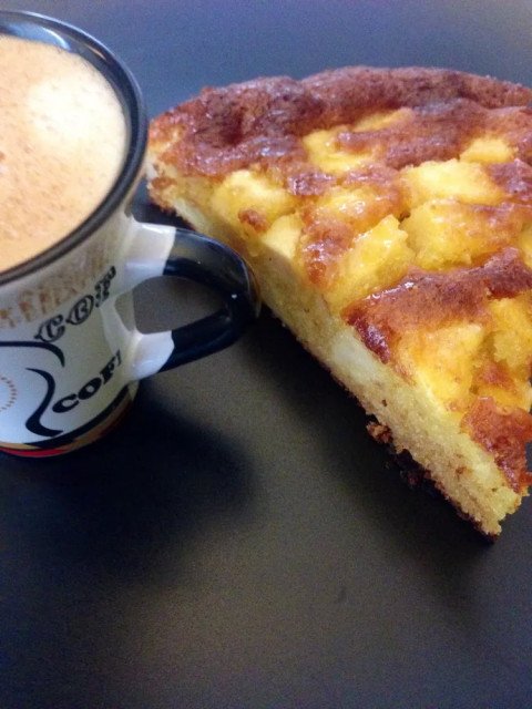 Gâteau léger pommes, miel et amandes