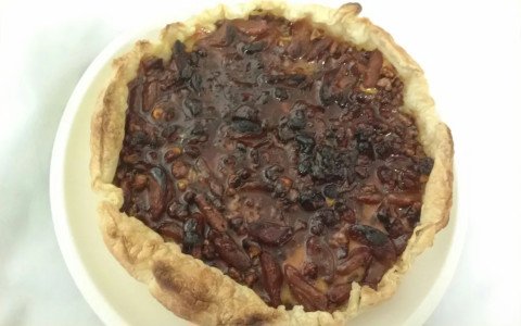 Tarte aux noix et aux abricots secs