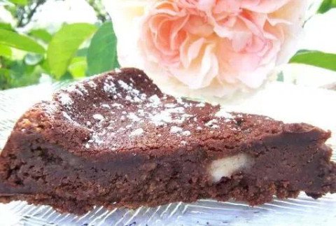 Fondant chocolat, poires et pâte d'amande de Jeanne